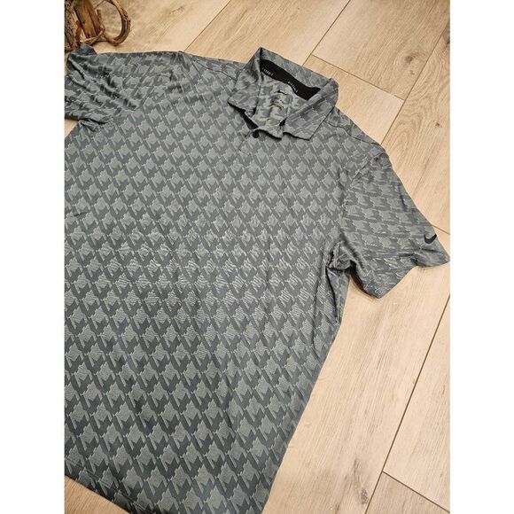 Nike Green Polo Shirt - Picture 2 of 4